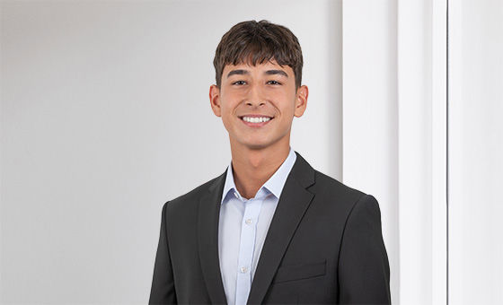 Portraitfoto von Koray Atacan, Assistent Key Clients bei der St.Galler Kantonalbank