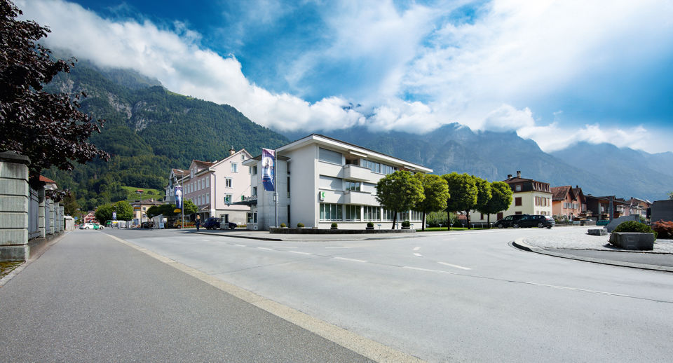 Ansicht vom Gebäude der Niederlassung der St.Galler Kantonalbank in Walenstadt
