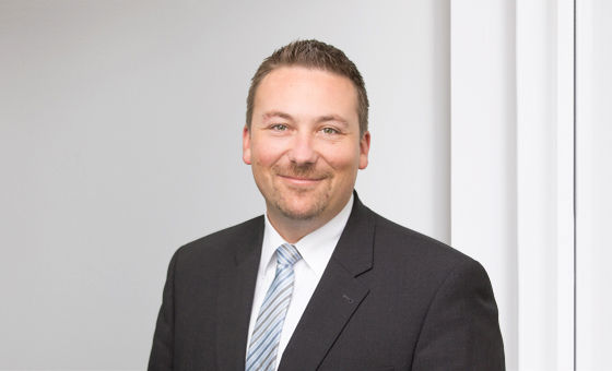 Portraitfoto von Thomas Angehrn, Leiter Niederlassung bei der St.Galler Kantonalbank