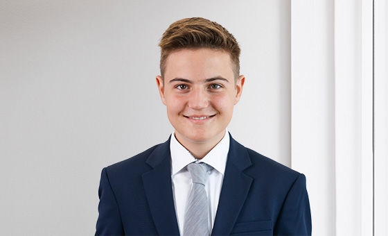 Portraitfoto von Flavian Egli, Lernender bei der St.Galler Kantonalbank