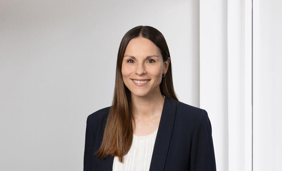 Portraitfoto von Monika Osterwalder, Senior Fachspezialistin Gewerbekunden bei der St.Galler Kantonalbank