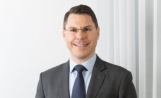 Portraitfoto von Philipp Mathyer, Senior Kundenberater Private Banking bei der St.Galler Kantonalbank