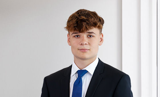 Portraitfoto von Lauro Senti, Lernender bei der St.Galler Kantonalbank