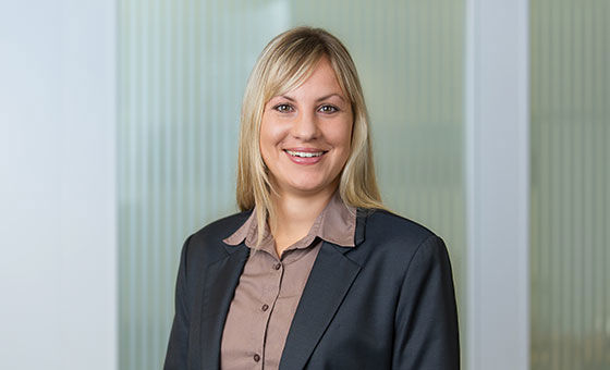 Portraitfoto von Melanie Müller, Senior Beraterin Privatkunden bei der St.Galler Kantonalbank