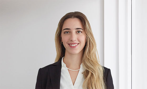 Portraitfoto von Jennifer Gantenbein, Beraterin Privatkunden bei der St.Galler Kantonalbank