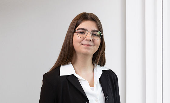 Portraitfoto von Selma Tajroska, Lernende bei der St.Galler Kantonalbank