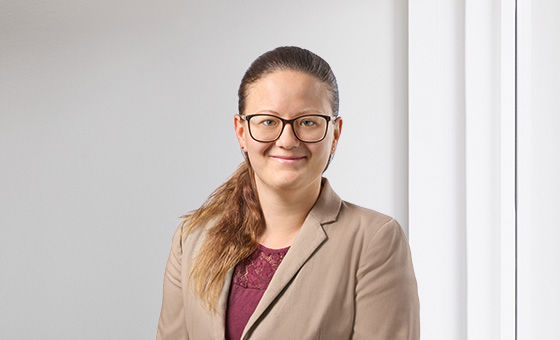 Portraitfoto von Martina Zeller, bei der St.Galler Kantonalbank