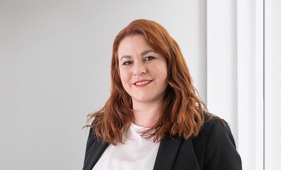 Portraitfoto von Shai Zvick, Fachspezialistin Key Accounts bei der St.Galler Kantonalbank