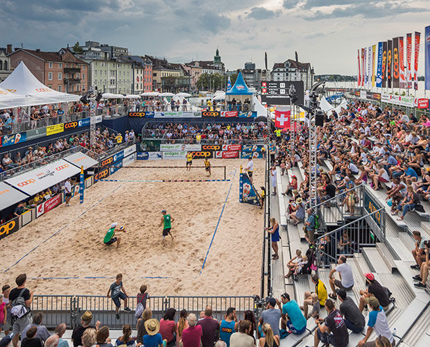 Blick auf Beachvolleyballfelder der Beachtour Rorschach