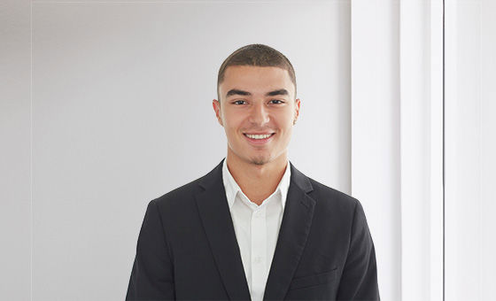 Portraitfoto von Ruben Mota, Kundenberater bei der St.Galler Kantonalbank