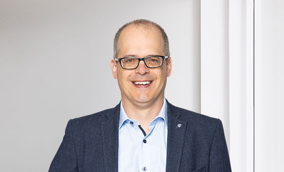 Portraitfoto von Andreas Heeb, Leiter Niederlassung bei der St.Galler Kantonalbank