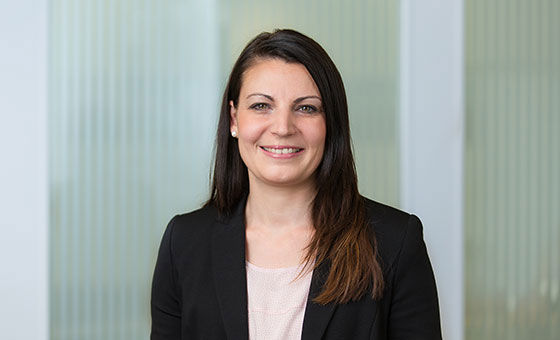 Portraitfoto von Eliane Hüberli, Fachspezialistin Privatkunden bei der St.Galler Kantonalbank