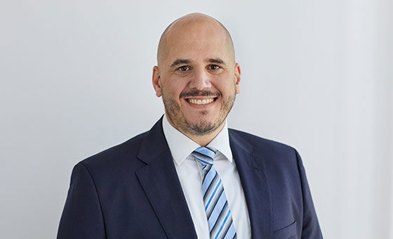 Portraitfoto von Patrick Häfeli, Senior Strategieanalyst Fixed Income bei der St.Galler Kantonalbank