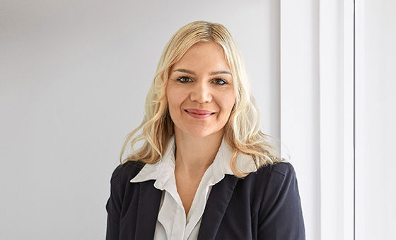 Portraitfoto von Simone Della Piazza, Beraterin Privatkunden bei der St.Galler Kantonalbank