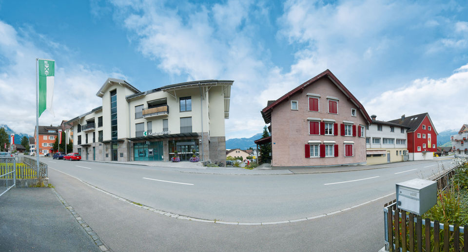 Ansicht vom Gebäude der Niederlassung der St.Galler Kantonalbank in Gams
