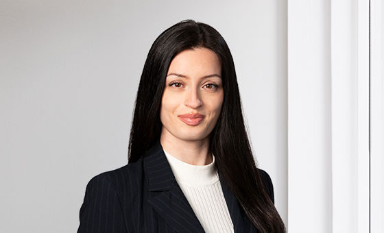 Portraitfoto von Angela Dokic, Kundenberaterin bei der St.Galler Kantonalbank