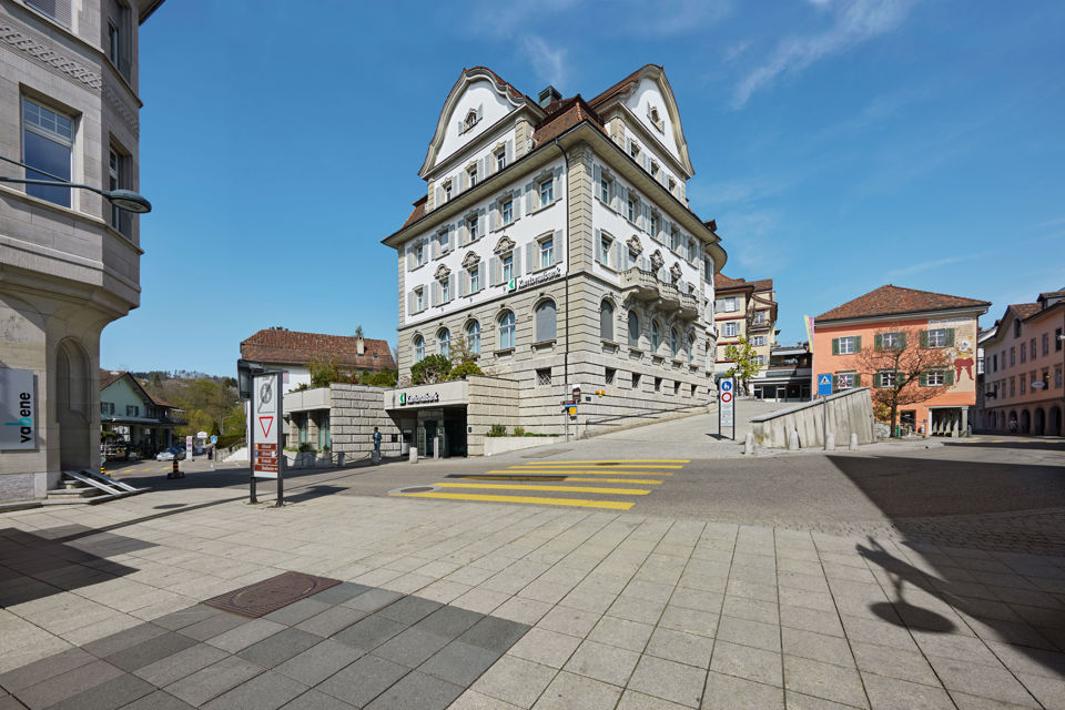 Ansicht vom Gebäude der Niederlassung der St.Galler Kantonalbank in Wil
